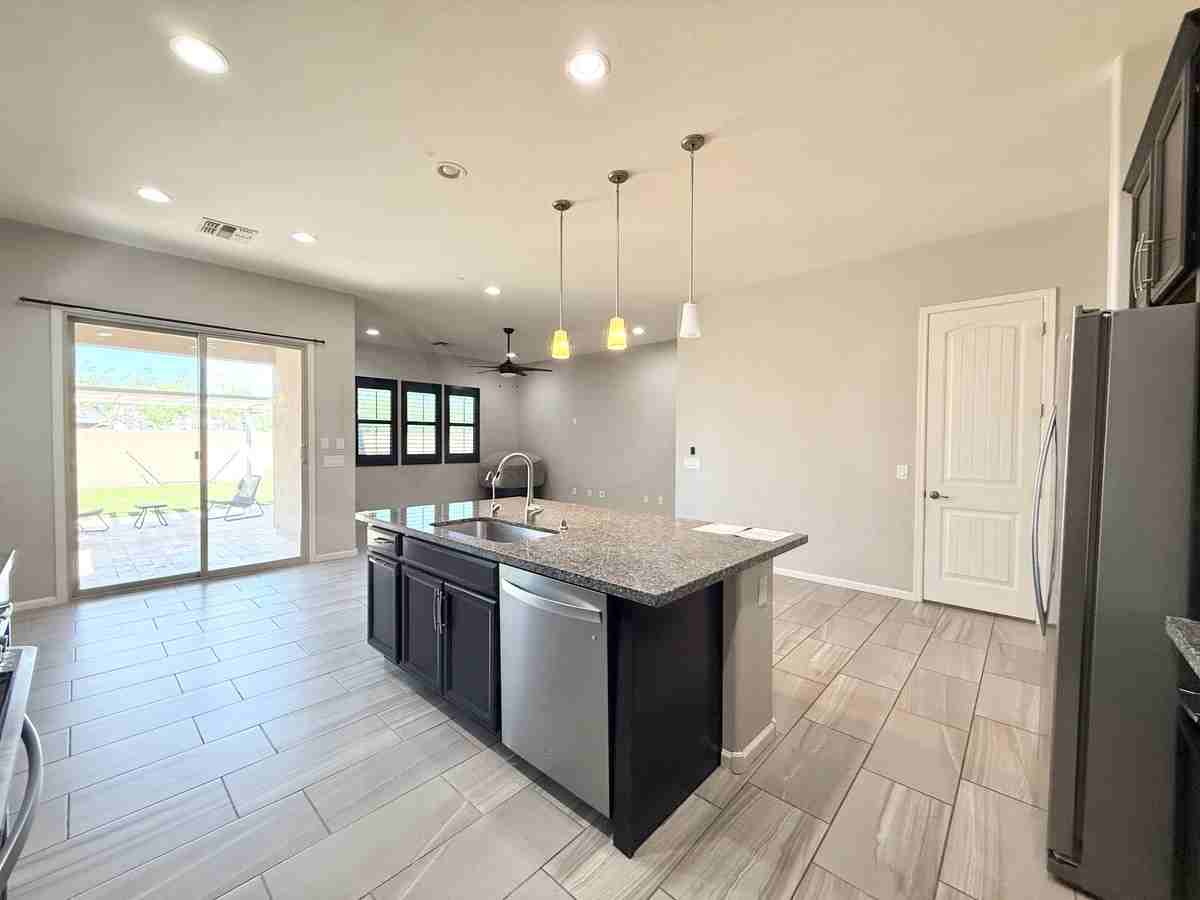 64 N Abalone Ct - Photo 5 of 30