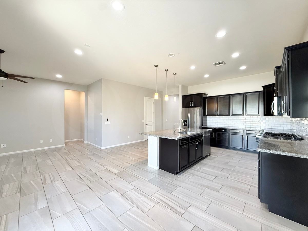 64 N Abalone Ct - Photo 6 of 30