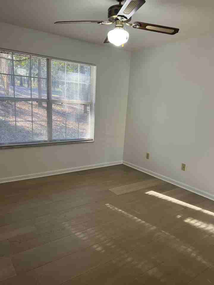 2733 Masterson Ln - Photo 7 of 16