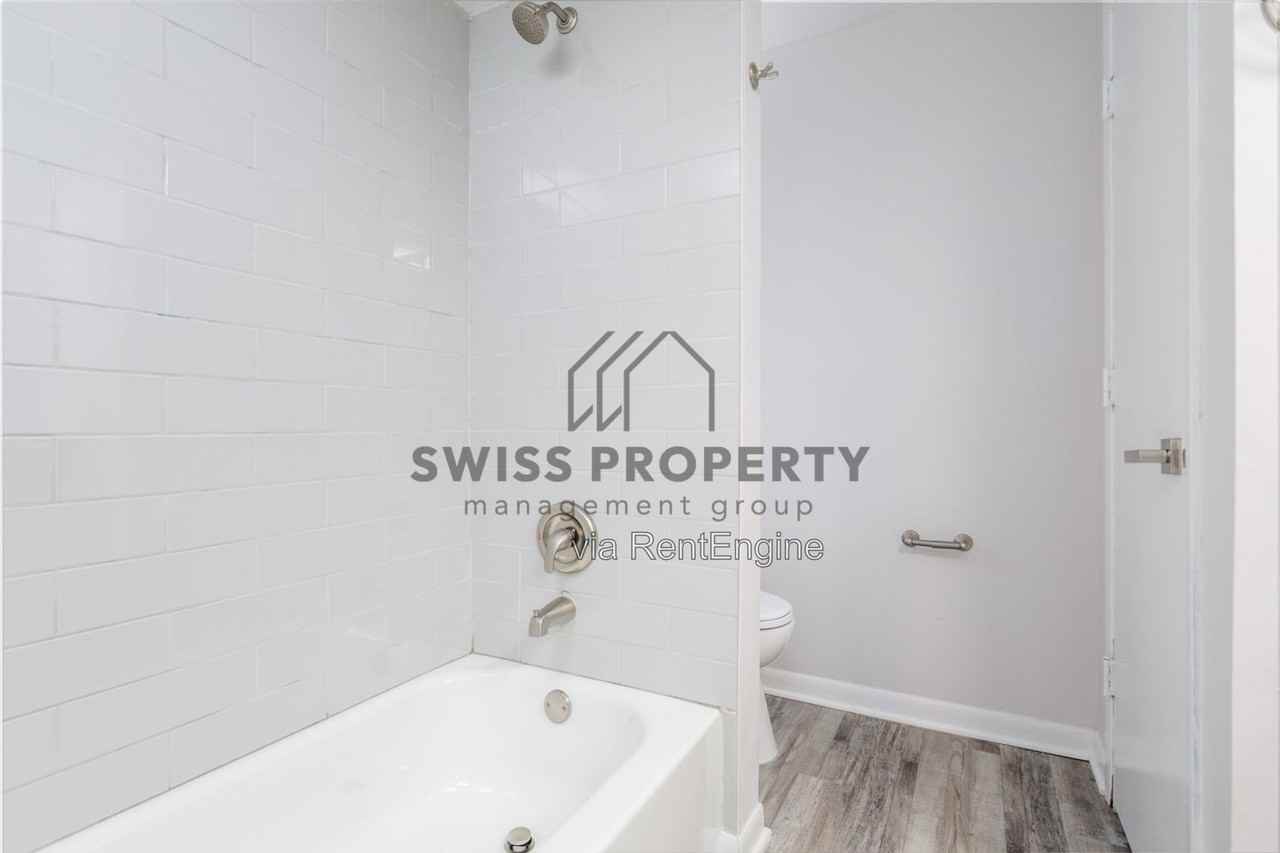 4577 Olentangy River Rd #G1 - Photo 3 of 49