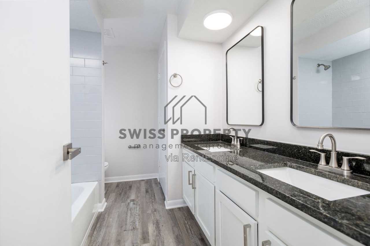 4577 Olentangy River Rd #G1 - Photo 4 of 49