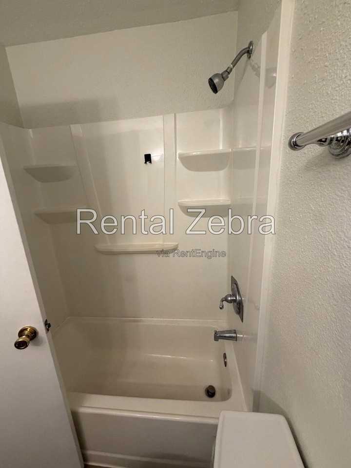1333 N Camino Alto - Photo 7 of 9