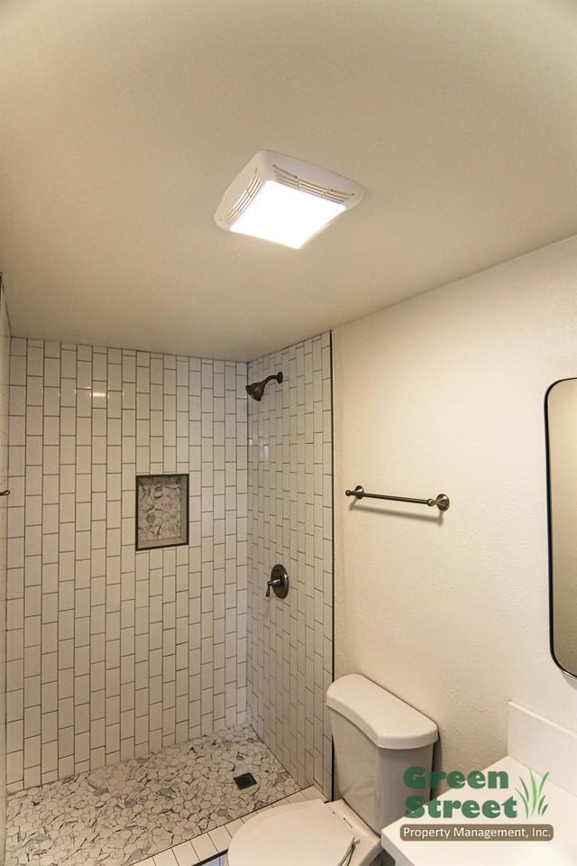 6833 Amherst St - Photo 2 of 14
