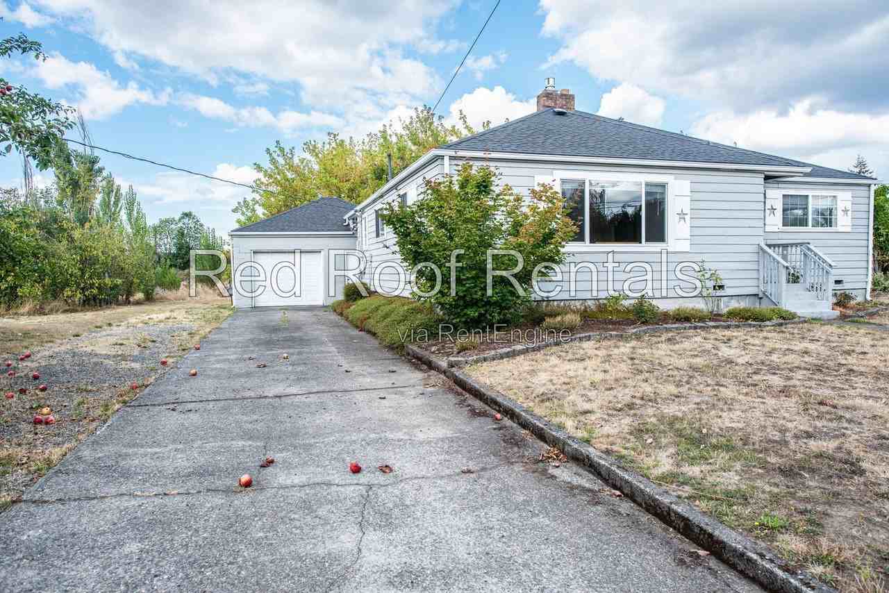 1523 4th Ave Nw - Photo 4 of 47