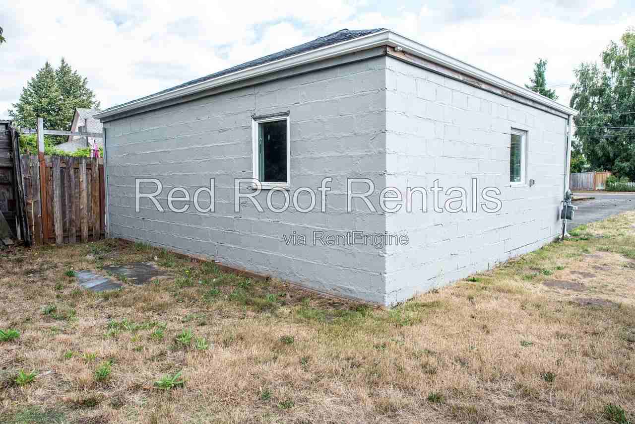 1523 4th Ave Nw - Photo 6 of 47