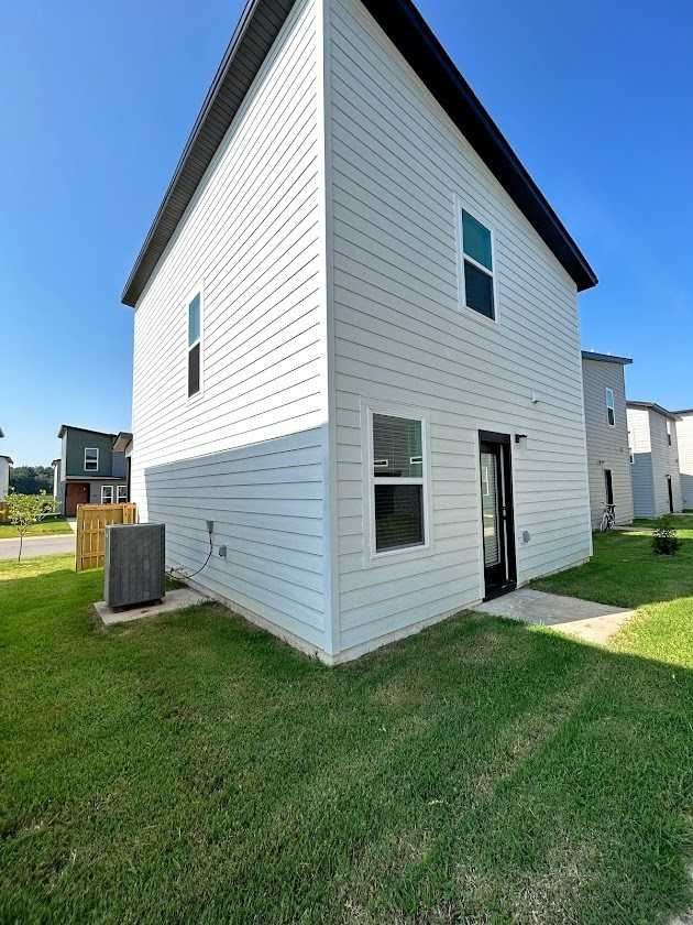 960 Ventnor Avenue, Centerton - Photo 3 of 18