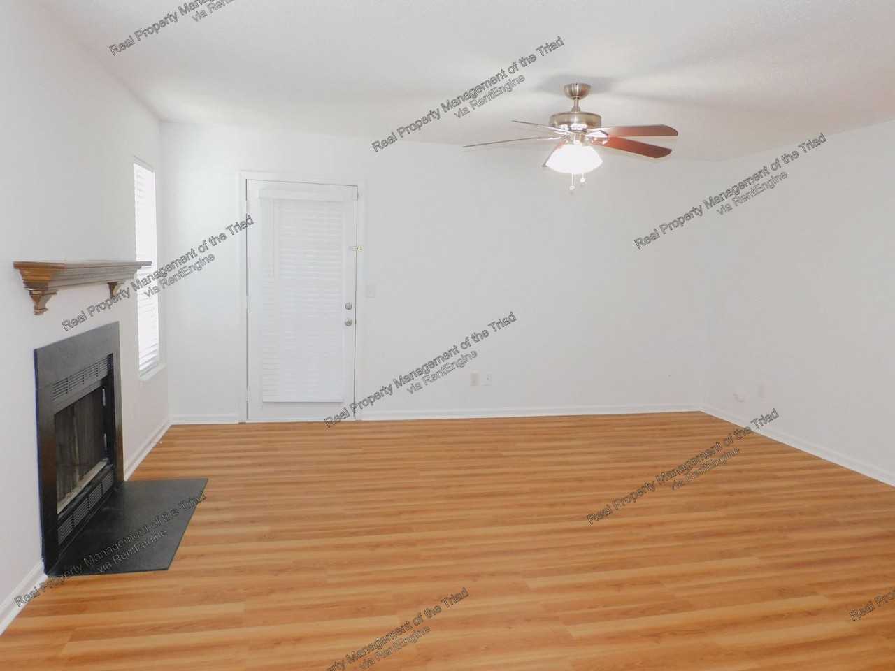 7 Meadowood Glen Way #A - Photo 2 of 21
