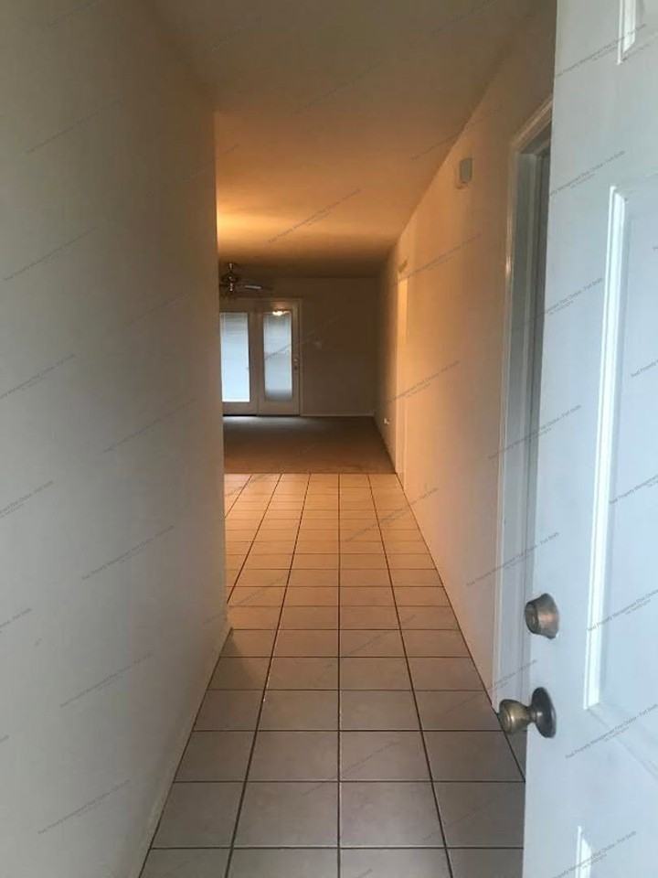 203 H St - Photo 3 of 21