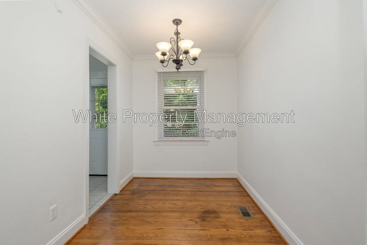 564 Wakefield Dr #B - Photo 6 of 17