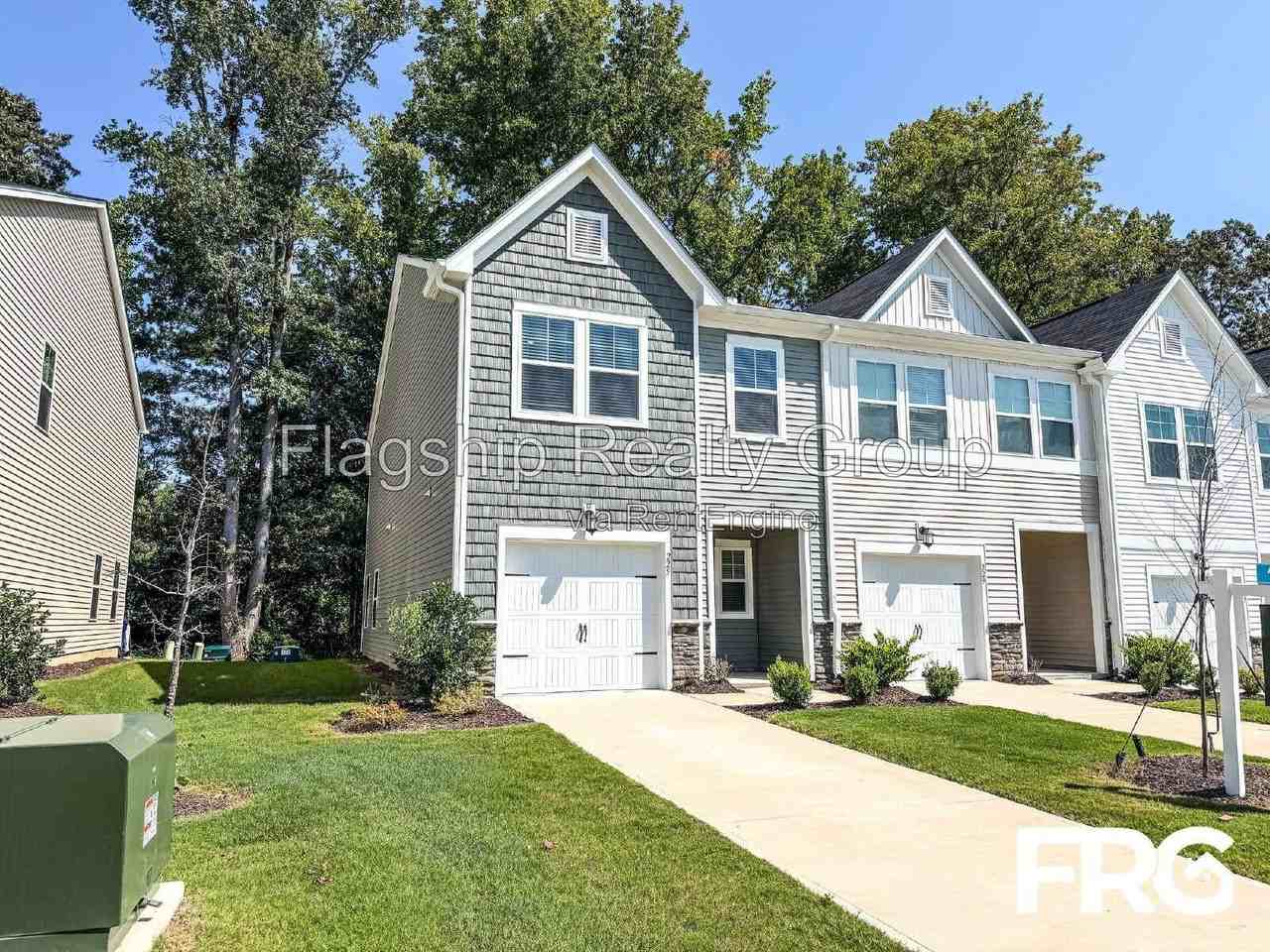 225 Peebles Dr - Photo 2 of 44