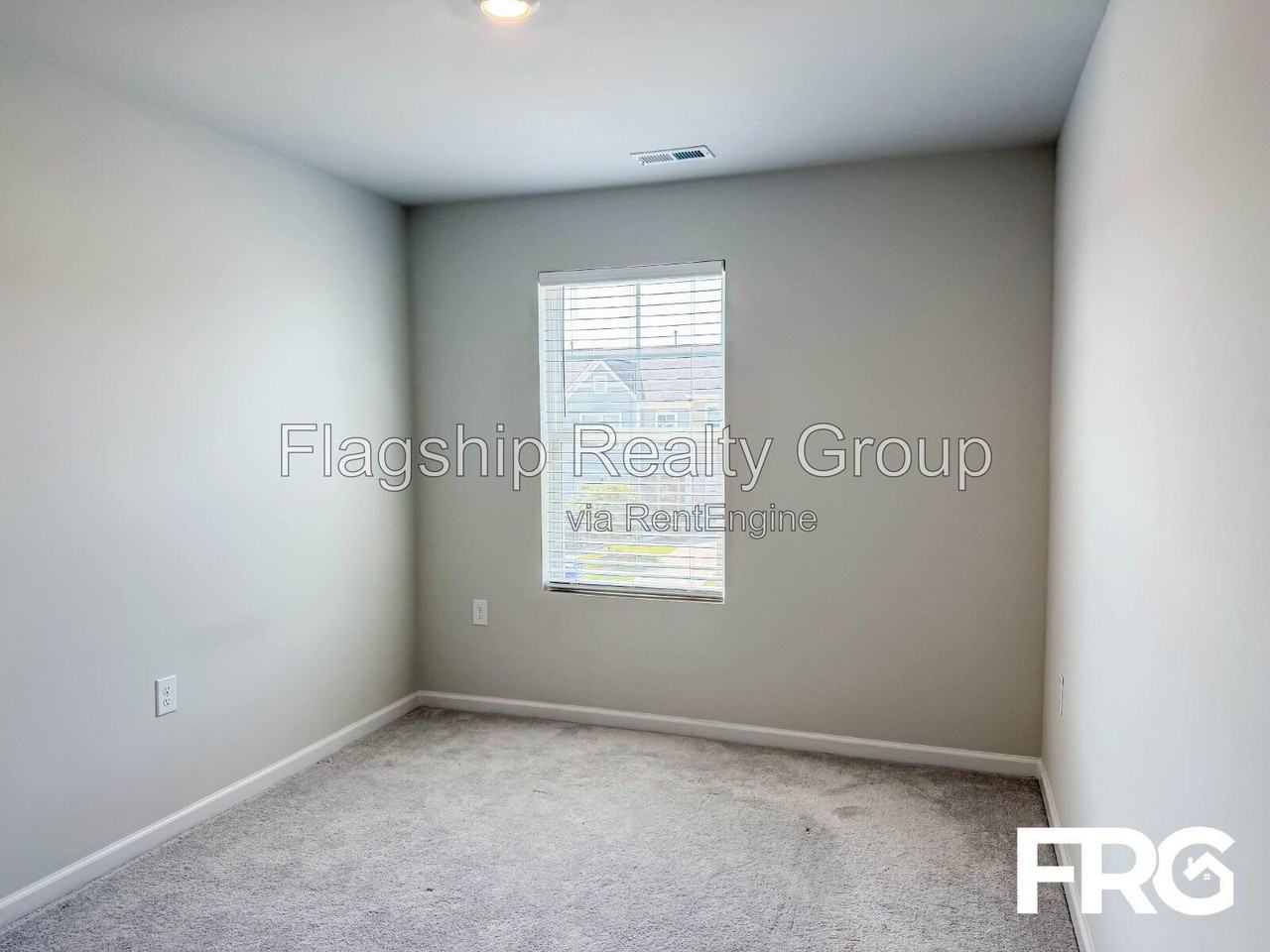 225 Peebles Dr - Photo 3 of 44