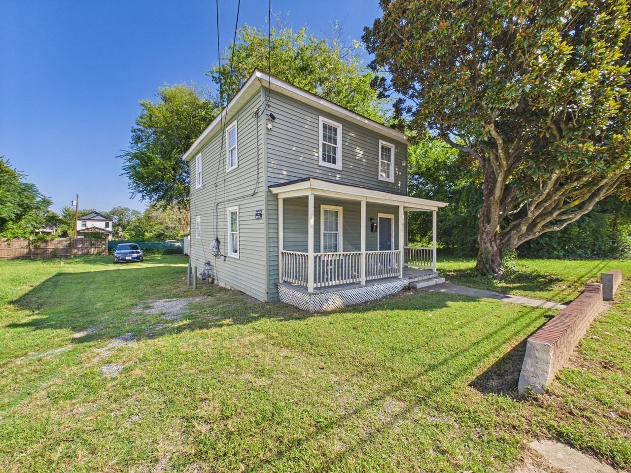 315 St Matthew St - Photo 2 of 46