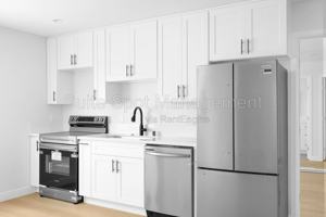 featured image of 1605 Vuelta Grande Ave