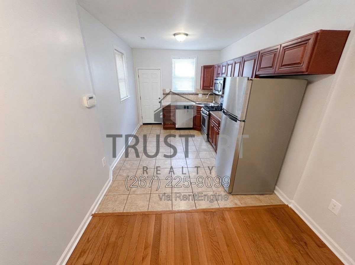 2202 S Woodstock St - Photo 3 of 21