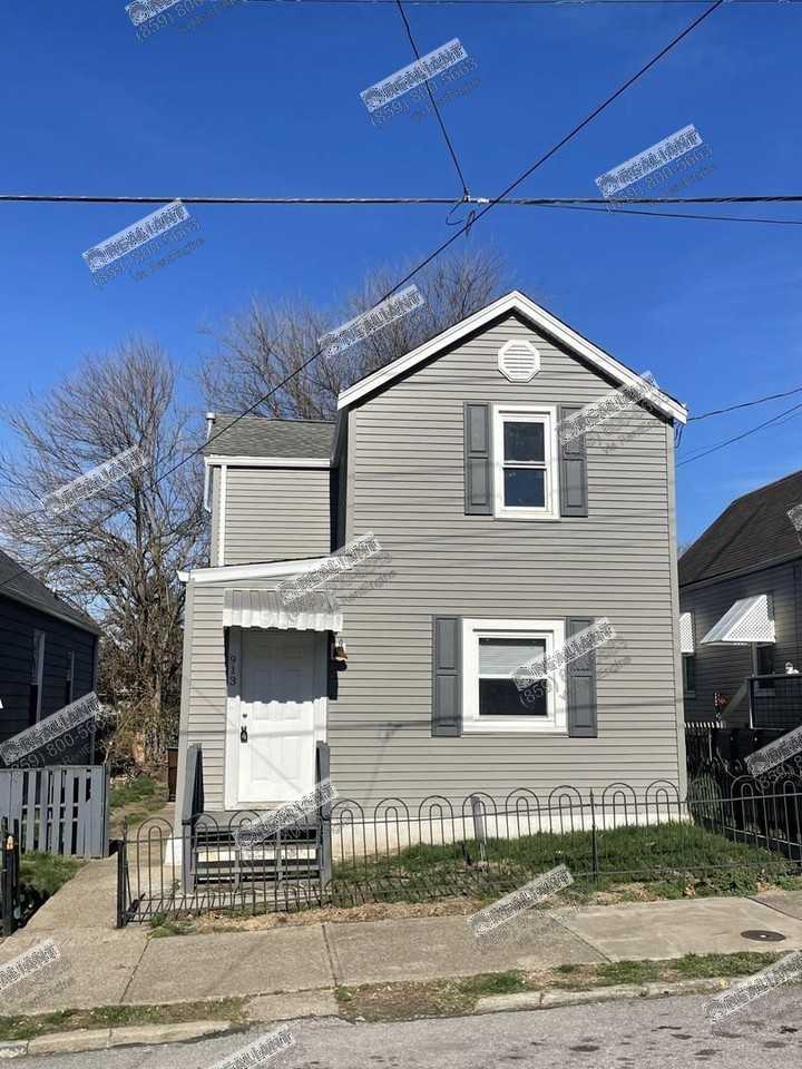 913 Maple Ave - Photo 2 of 19