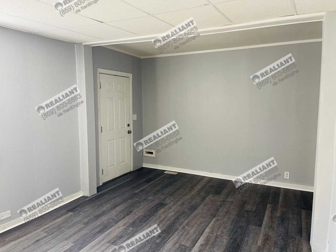 913 Maple Ave - Photo 4 of 19
