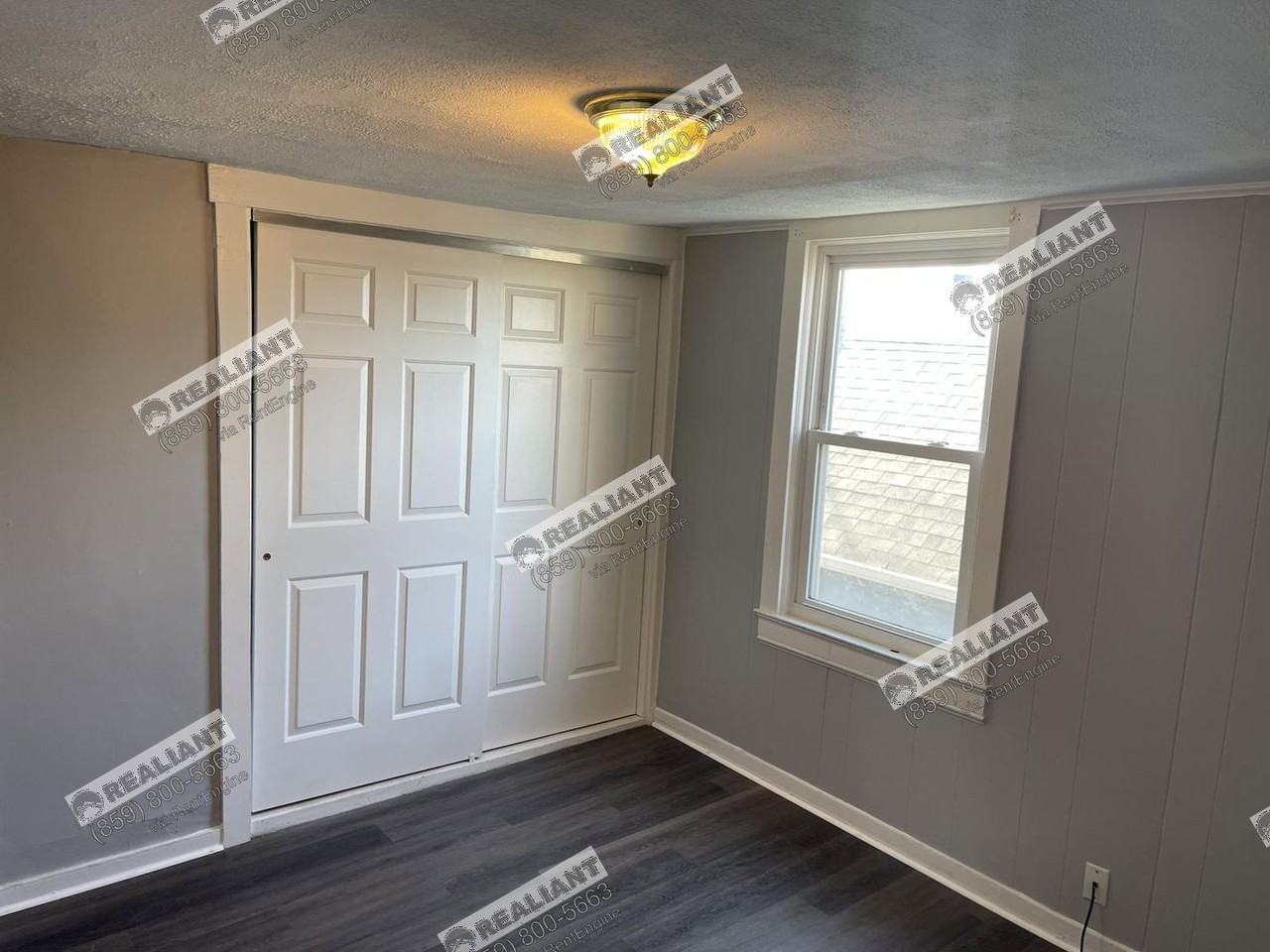 913 Maple Ave - Photo 6 of 19