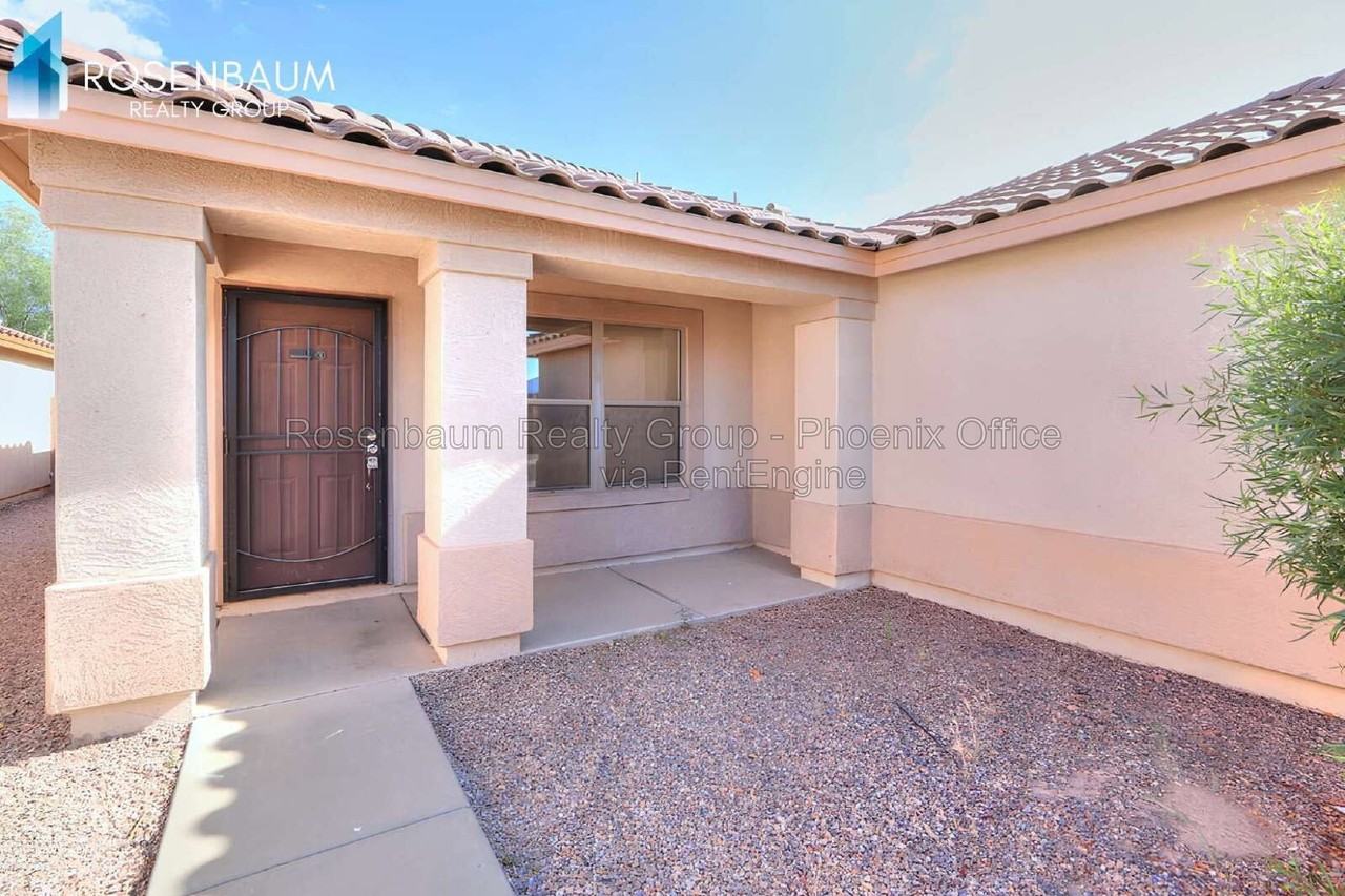 537 W Kingman Dr - Photo 3 of 16