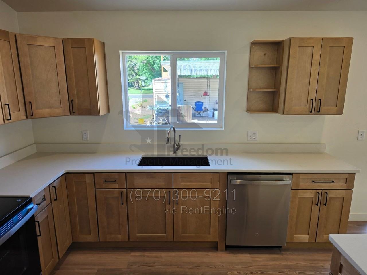 425 Orchard Ave #B - Photo 6 of 12