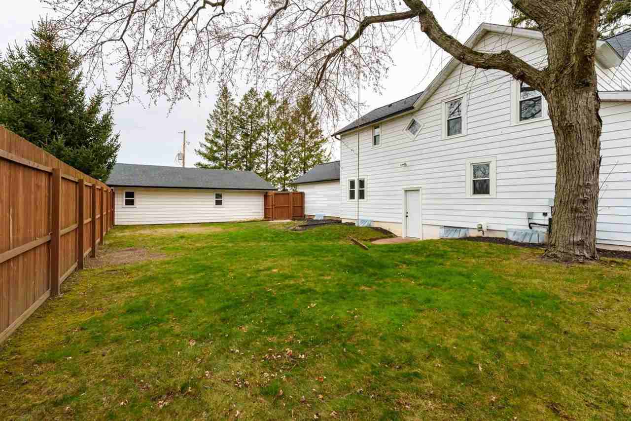 1006 Schuring Rd - Photo 3 of 44