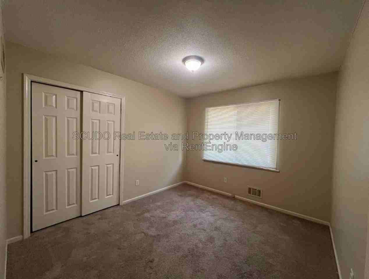 11305 E Putnam St - Photo 2 of 7