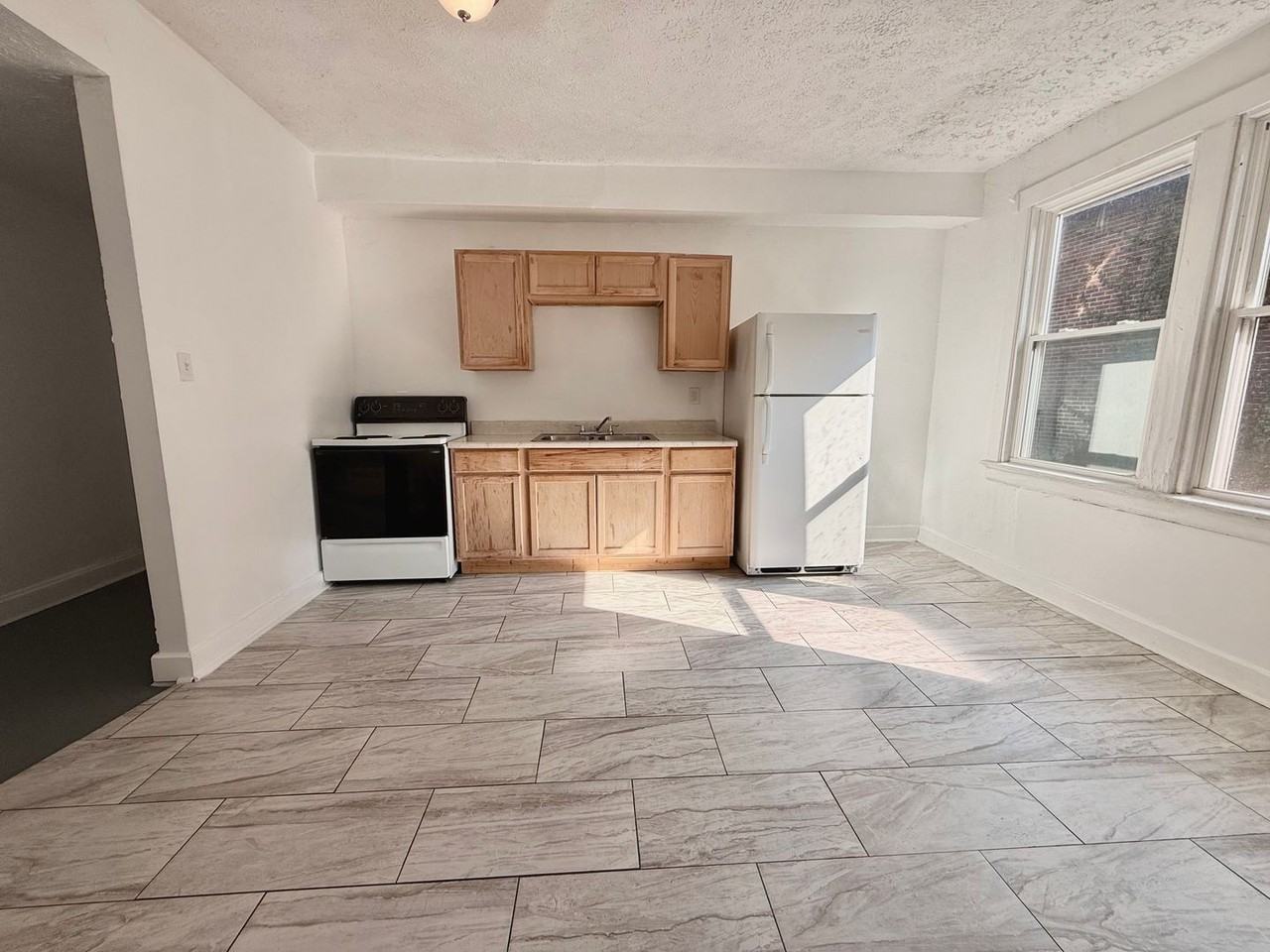 3716 Beatrice Dr #2 - Photo 6 of 14