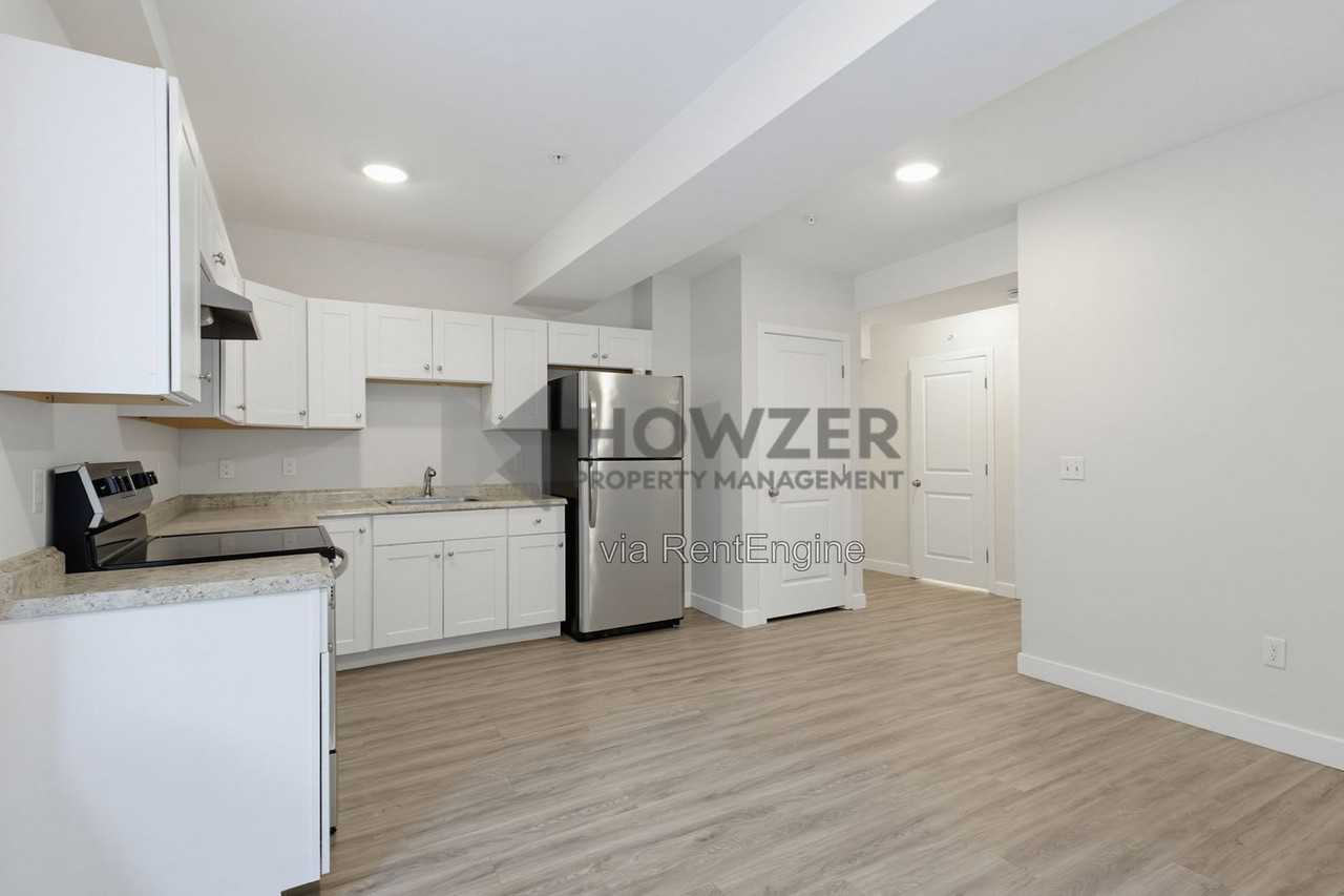 40 Summer St #102 - Photo 4 of 19