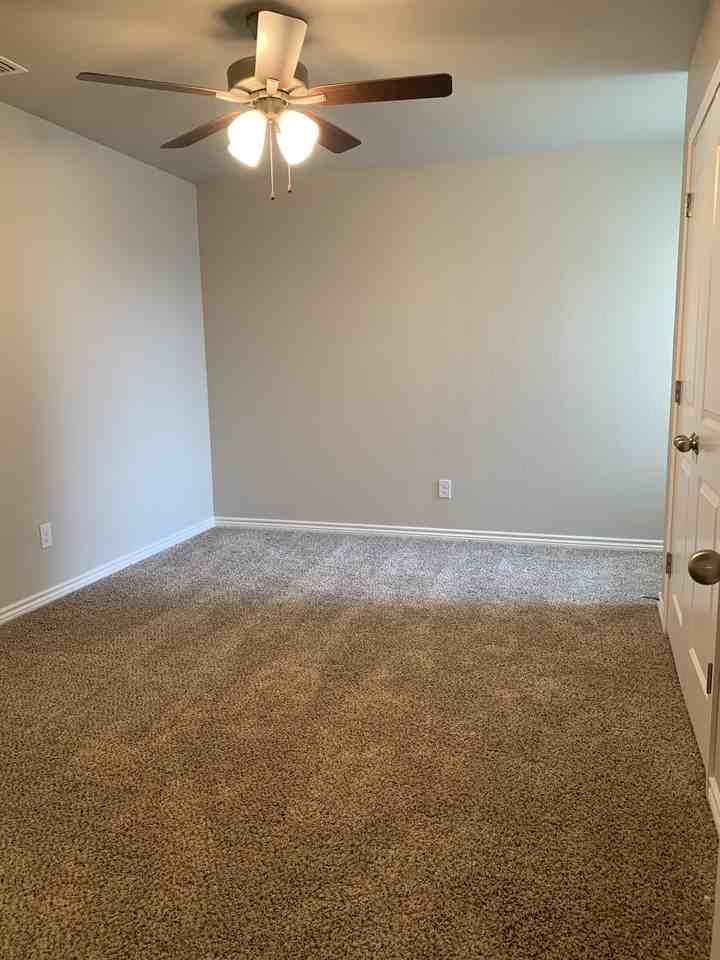 7607 Stonehollow Dr #7607 - Photo 3 of 19