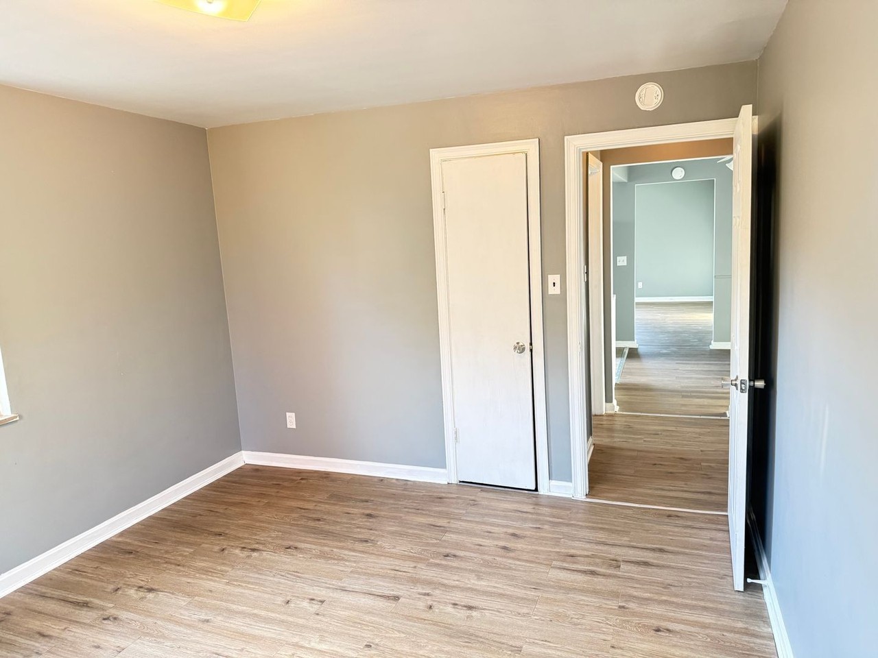 3919 E Gatewood Ln #1 - Photo 5 of 15