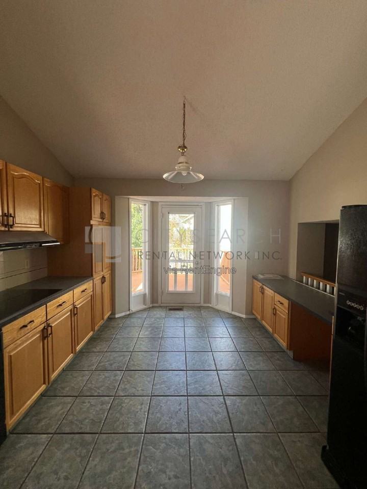 12 Millbank Rd Sw - Photo 5 of 29