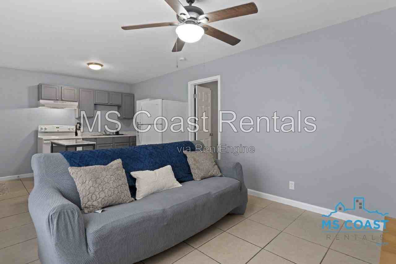 6430 Jasmine St #A1 - Photo 6 of 17