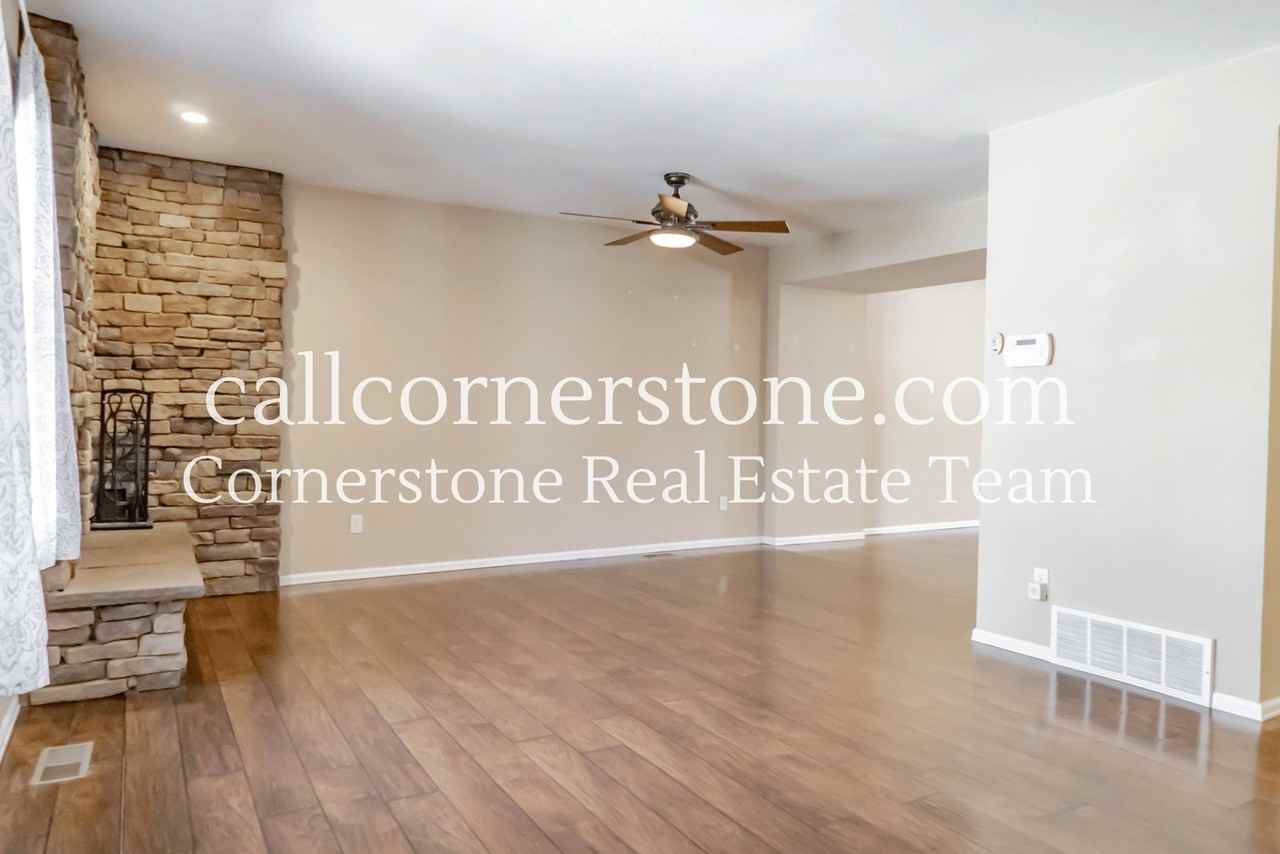 2081 Sussex Ln - Photo 5 of 28