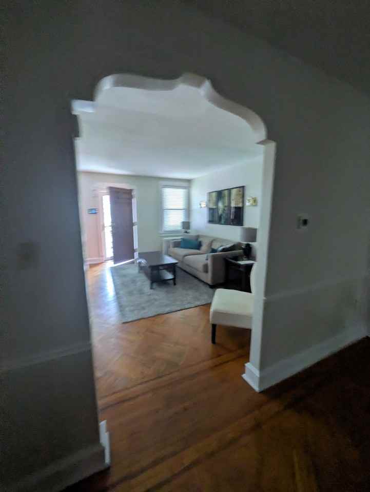 603 W 31st St #1 - Photo 4 of 10