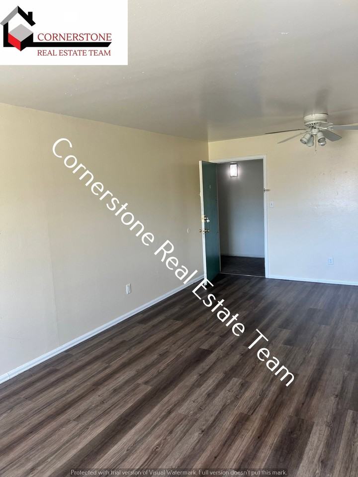 325 Cragmor Rd #206 - Photo 2 of 6