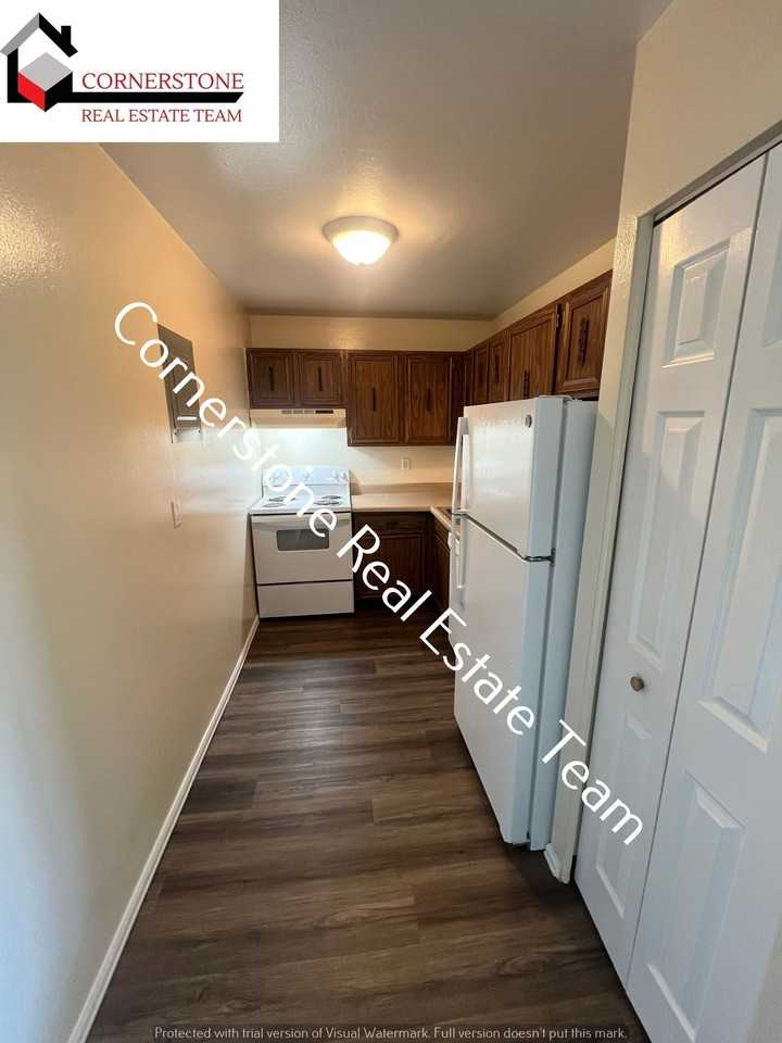 325 Cragmor Rd #206 - Photo 4 of 6