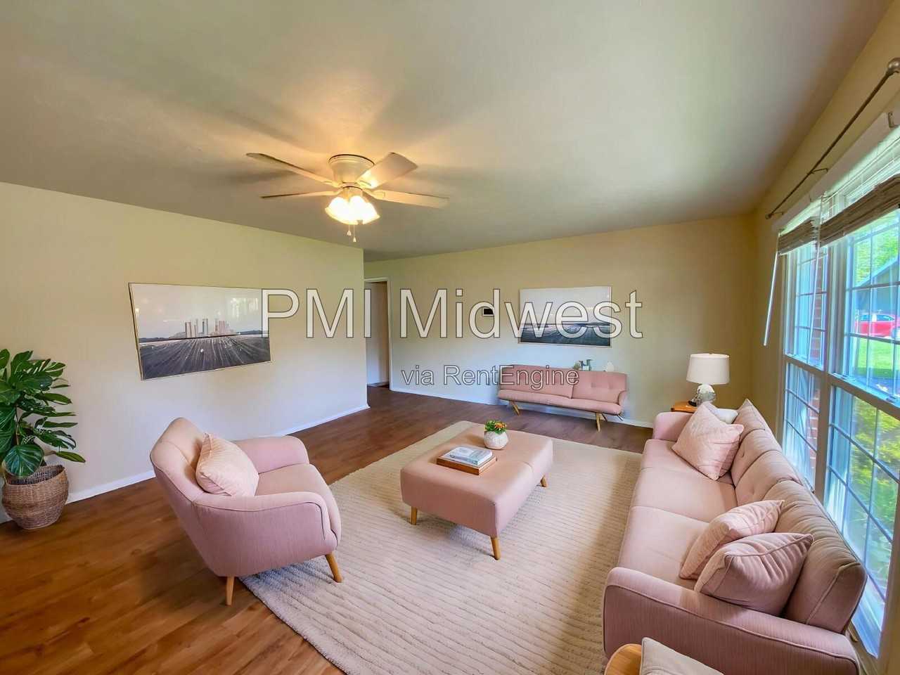 226 Southlane Dr - Photo 6 of 33