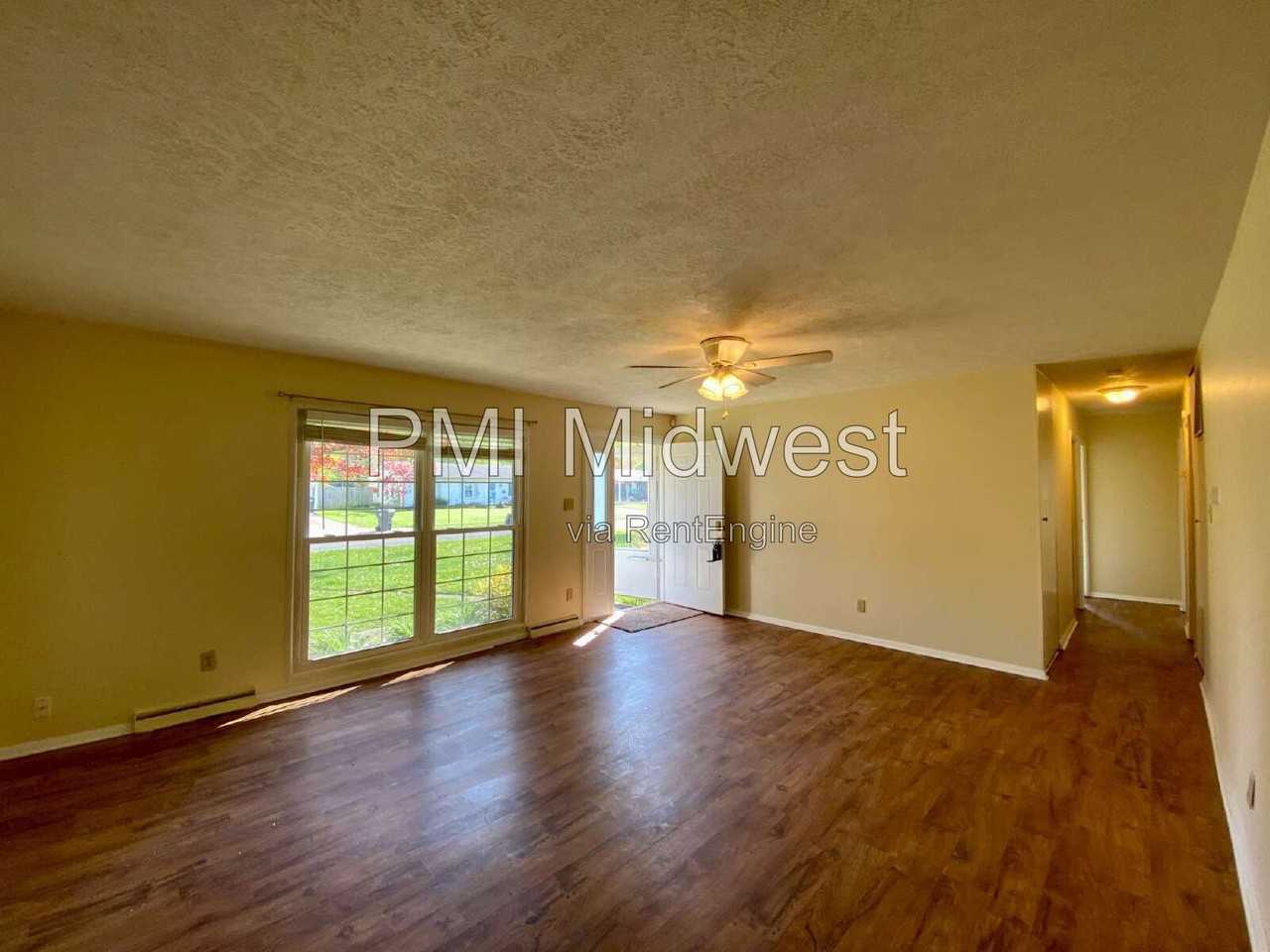 226 Southlane Dr - Photo 7 of 33