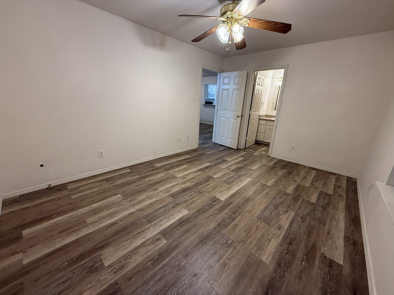 107 S 1st St #1 - Photo 6 of 15