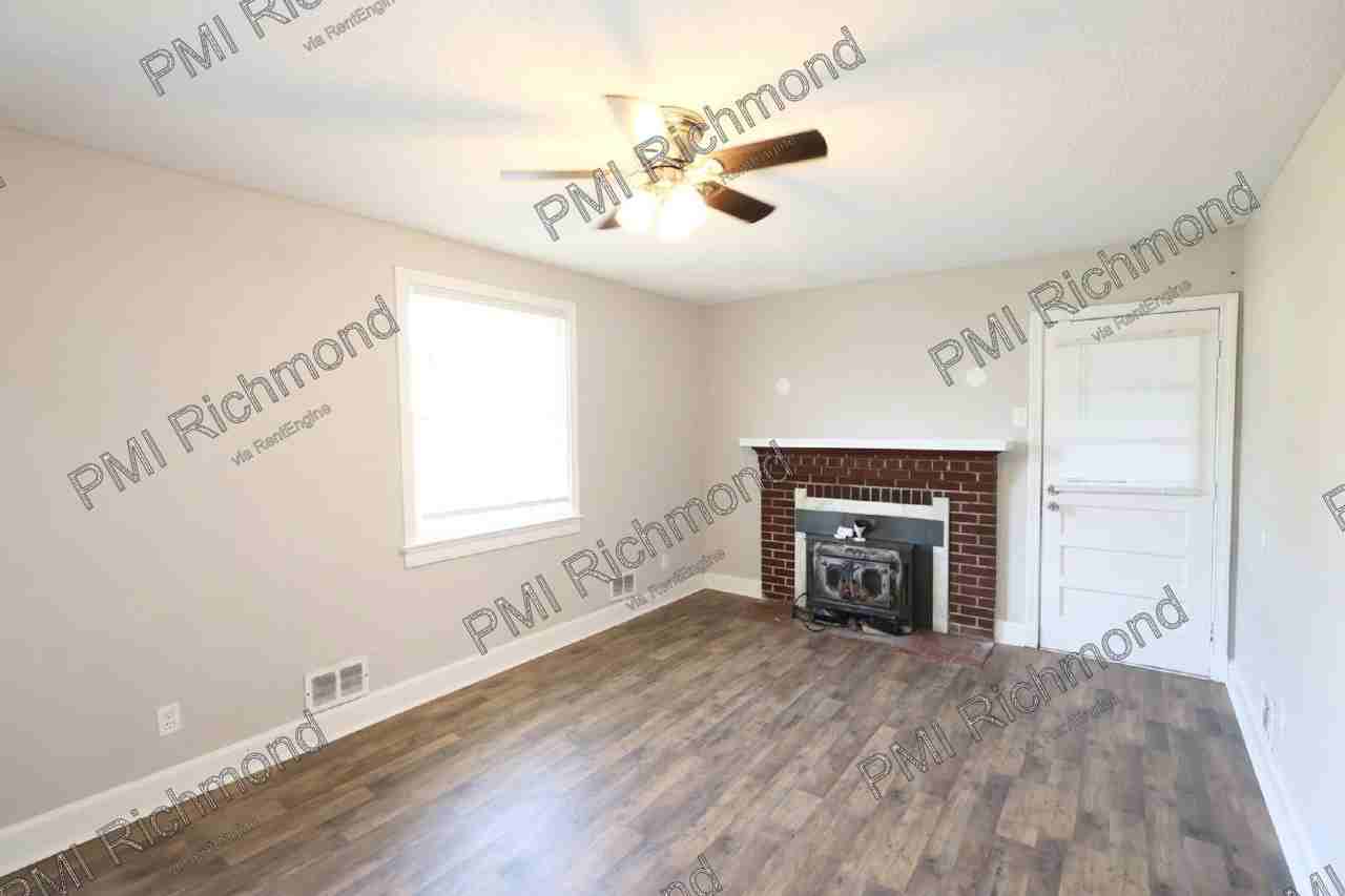 3607 Thompson St - Photo 3 of 20