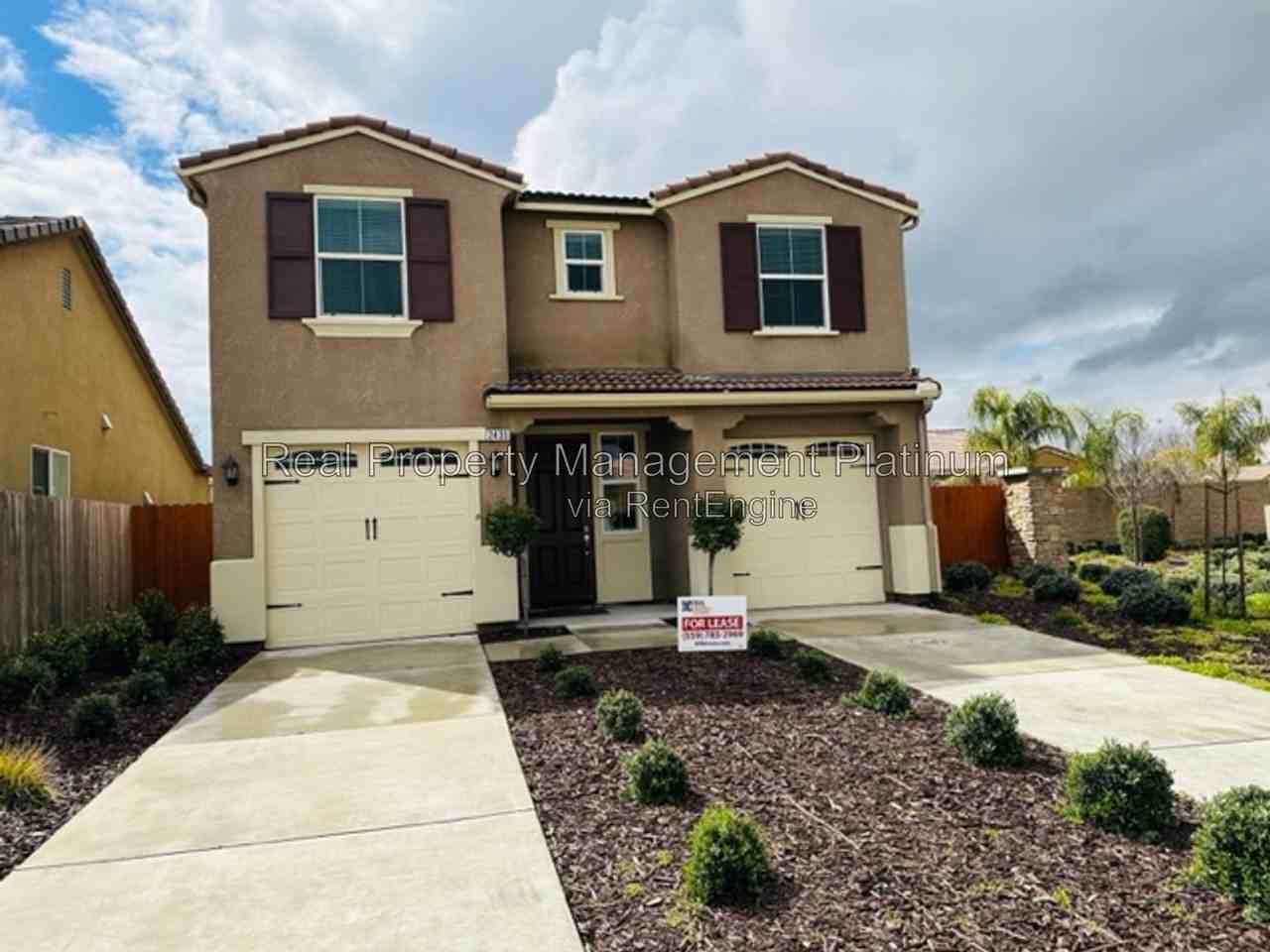 2430 Lombard Ln - Photo 2 of 28