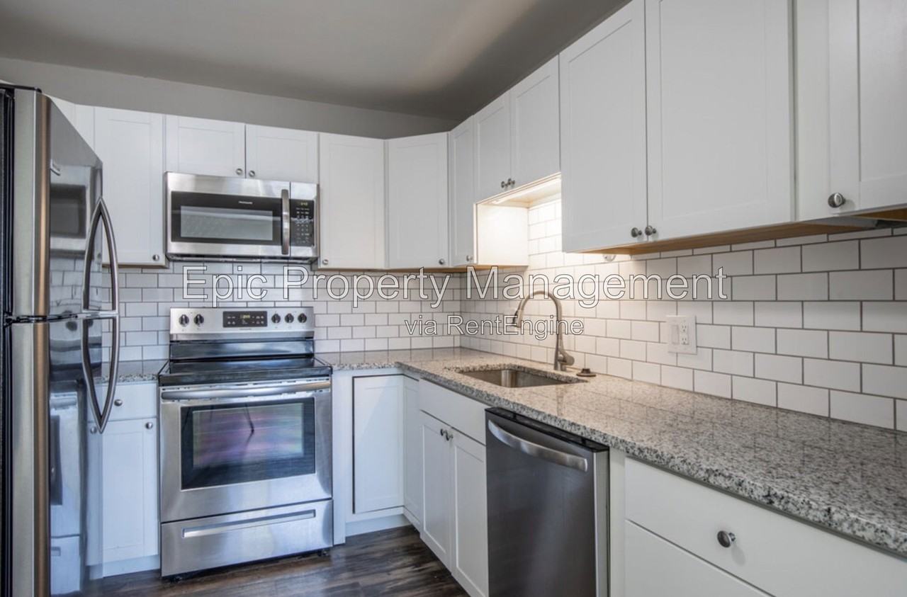 1778 Goddard Rd #7 - Photo 2 of 11