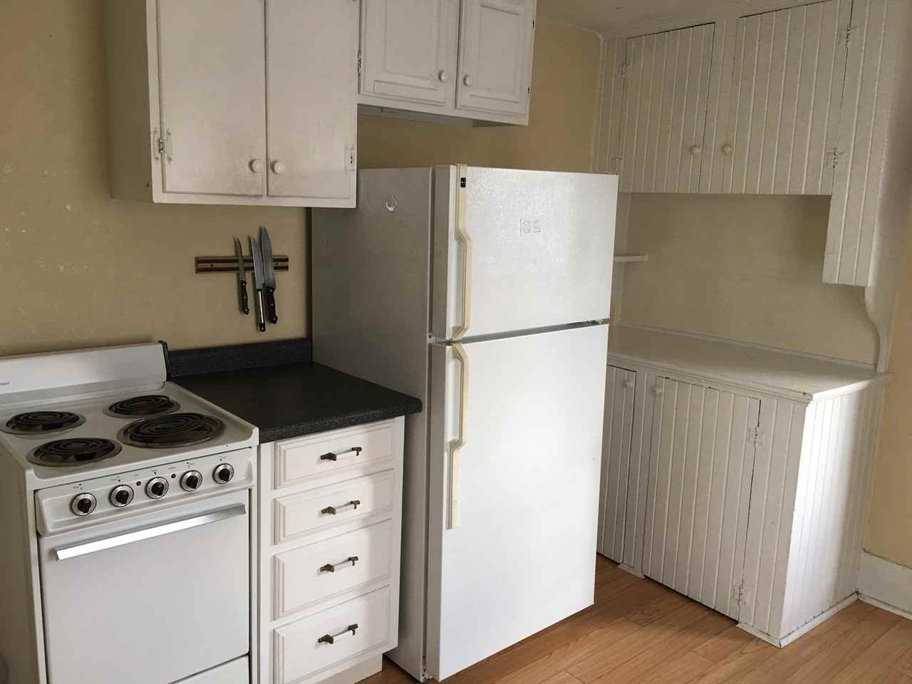 111 Maple St #4 - Photo 5 of 11