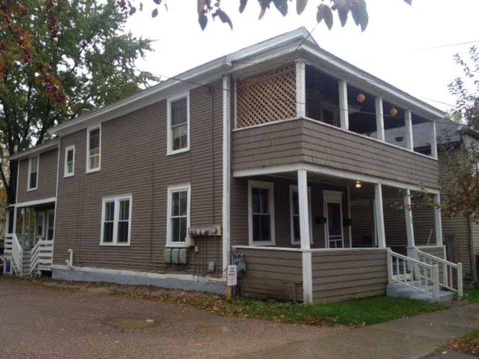 111 Maple St #4 - Photo 6 of 11