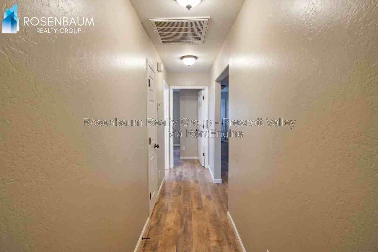 3133 N Yavapai Rd E #2 - Photo 7 of 15