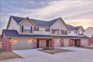 2742 W Kilimanjaro Way - Photo 1 of 1
