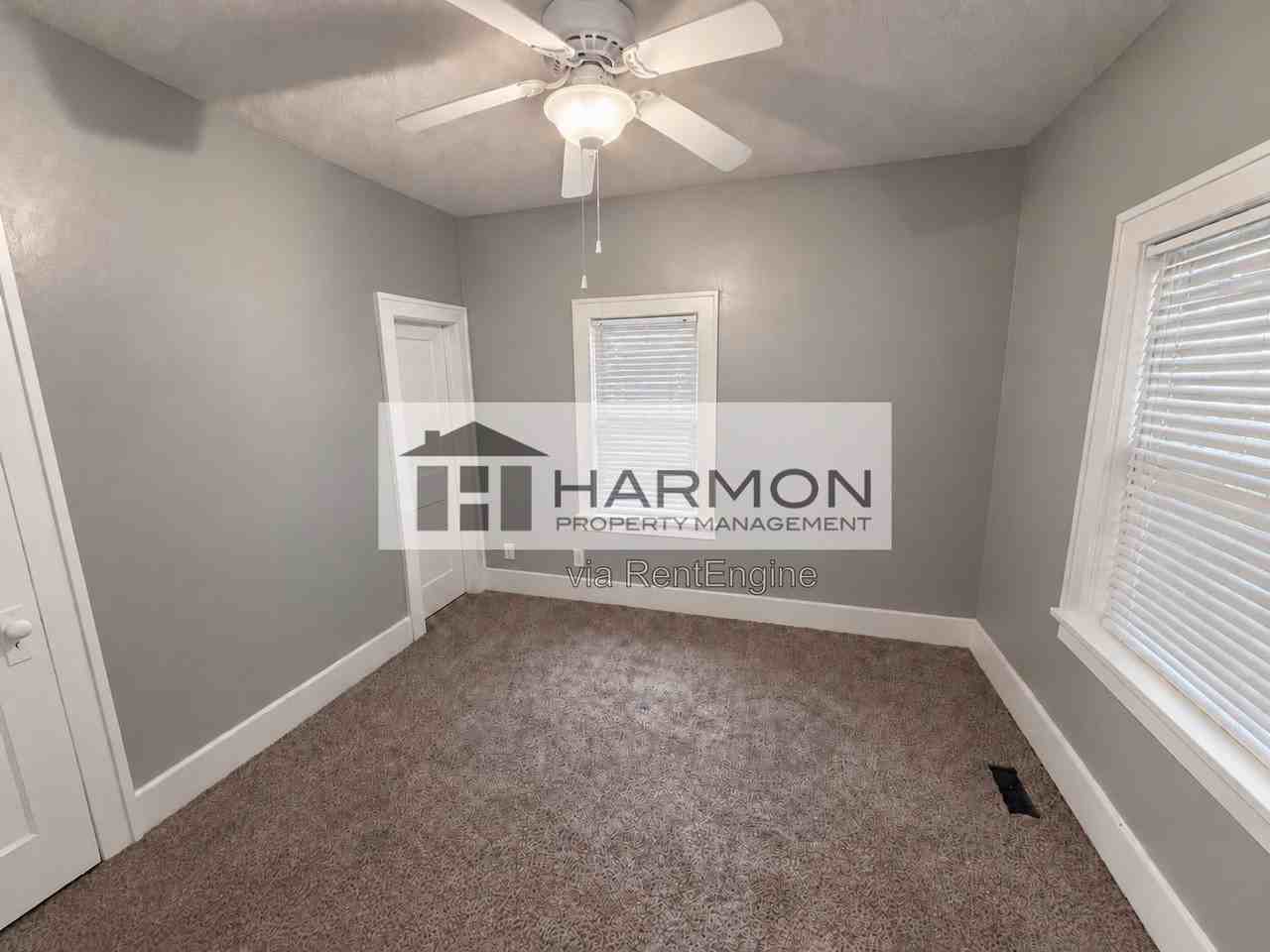 253 N Dodge Ave - Photo 3 of 9
