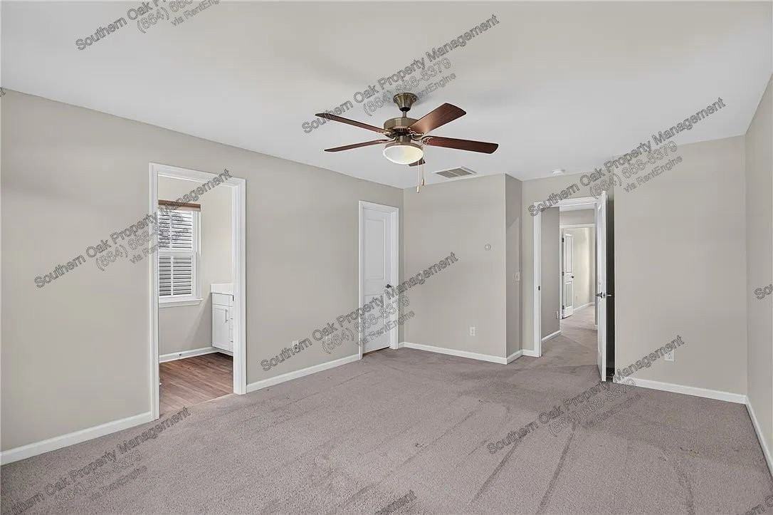 115 Roundtree Dr - Photo 4 of 36