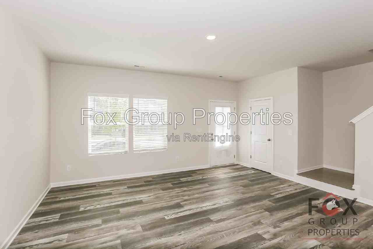 109 Dogwood Village Trl #E - Photo 7 of 18