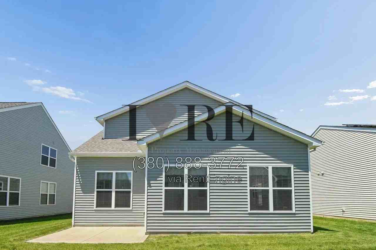 6012 Lawthorn Dr - Photo 3 of 37