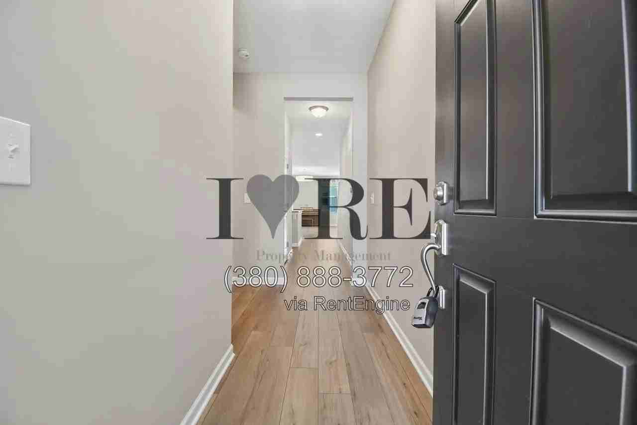 6012 Lawthorn Dr - Photo 7 of 37